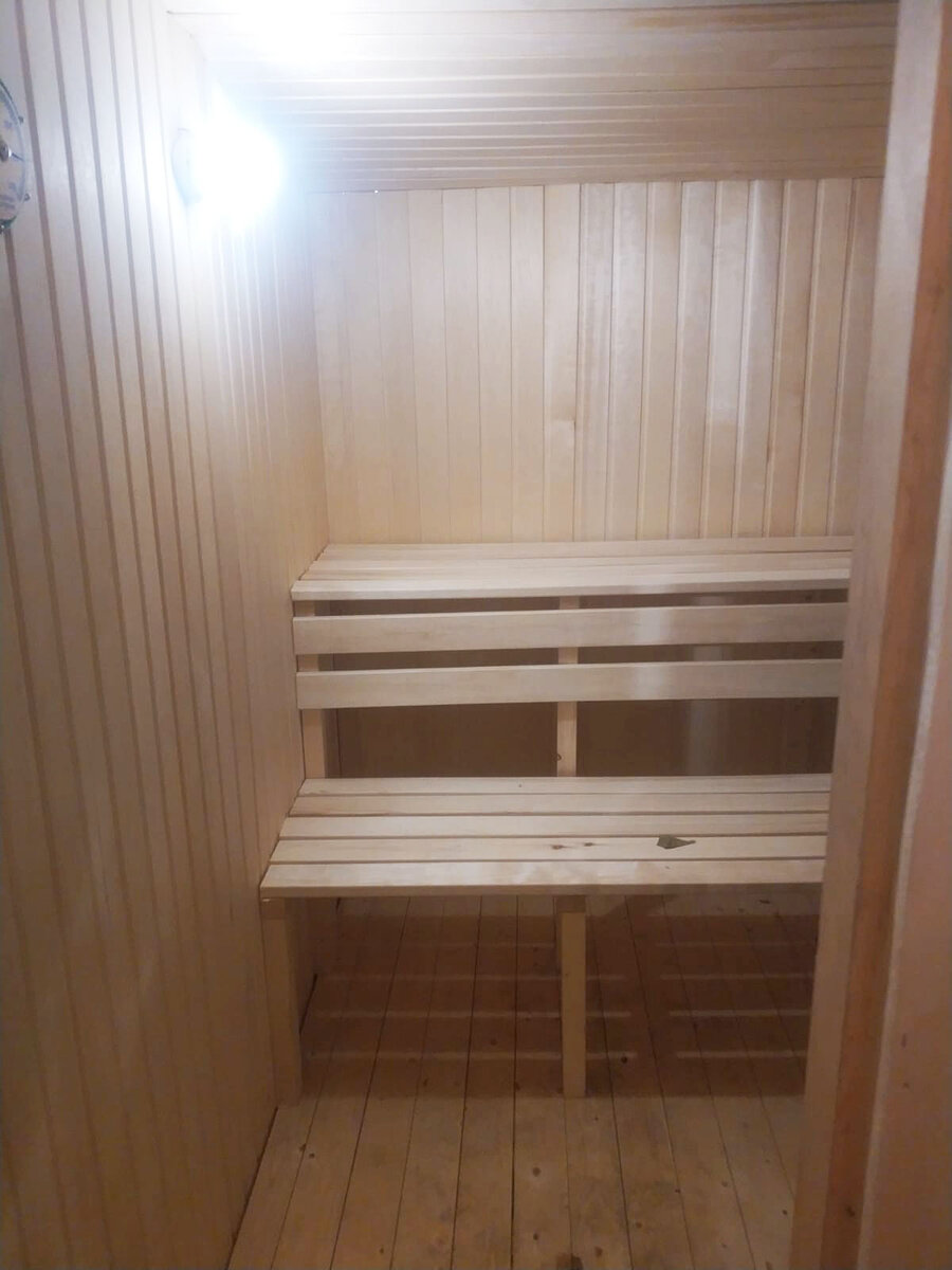 Храм чистоты?  Листик всё испортил))