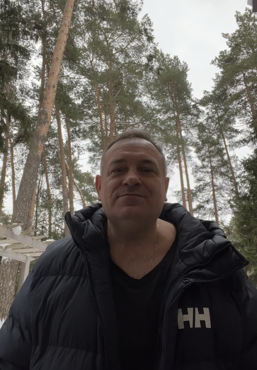 Автор и исполнитель Сергей Степанов.