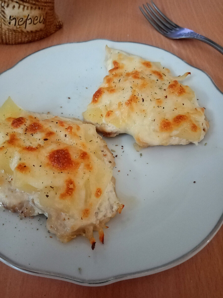 Отбивная с ананасом и сыром фото Мясо с ананасами и сыром Секреты гастрономии