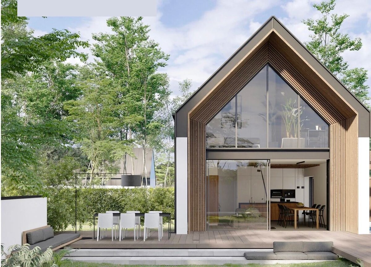 Из домика открывается прекрасный вид, благодаря полностью застекленному фасаду