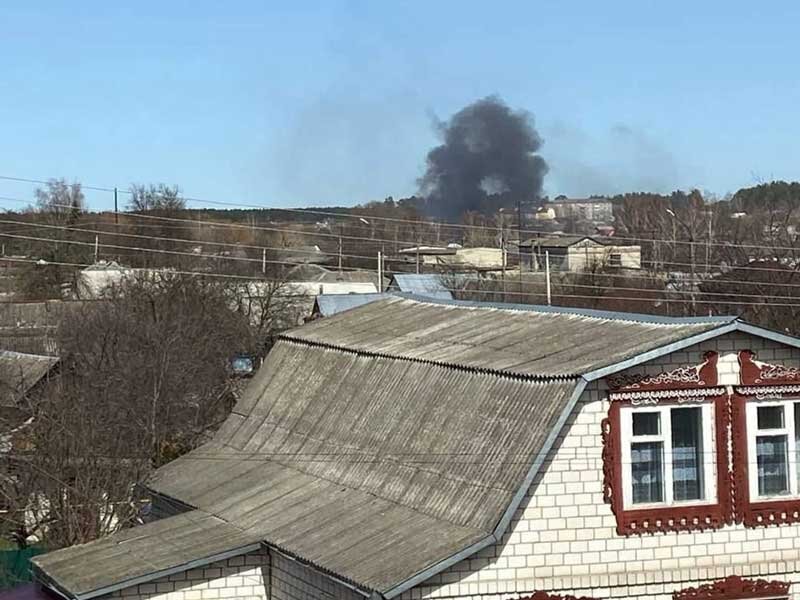 14 апреля, два вертолёта Украины попытались произвести выстрелы по территории России, атаковав с границ Брянской области посёлок Климово. Было произведено не меньше шести выстрелов, климовчане говорят о 10.