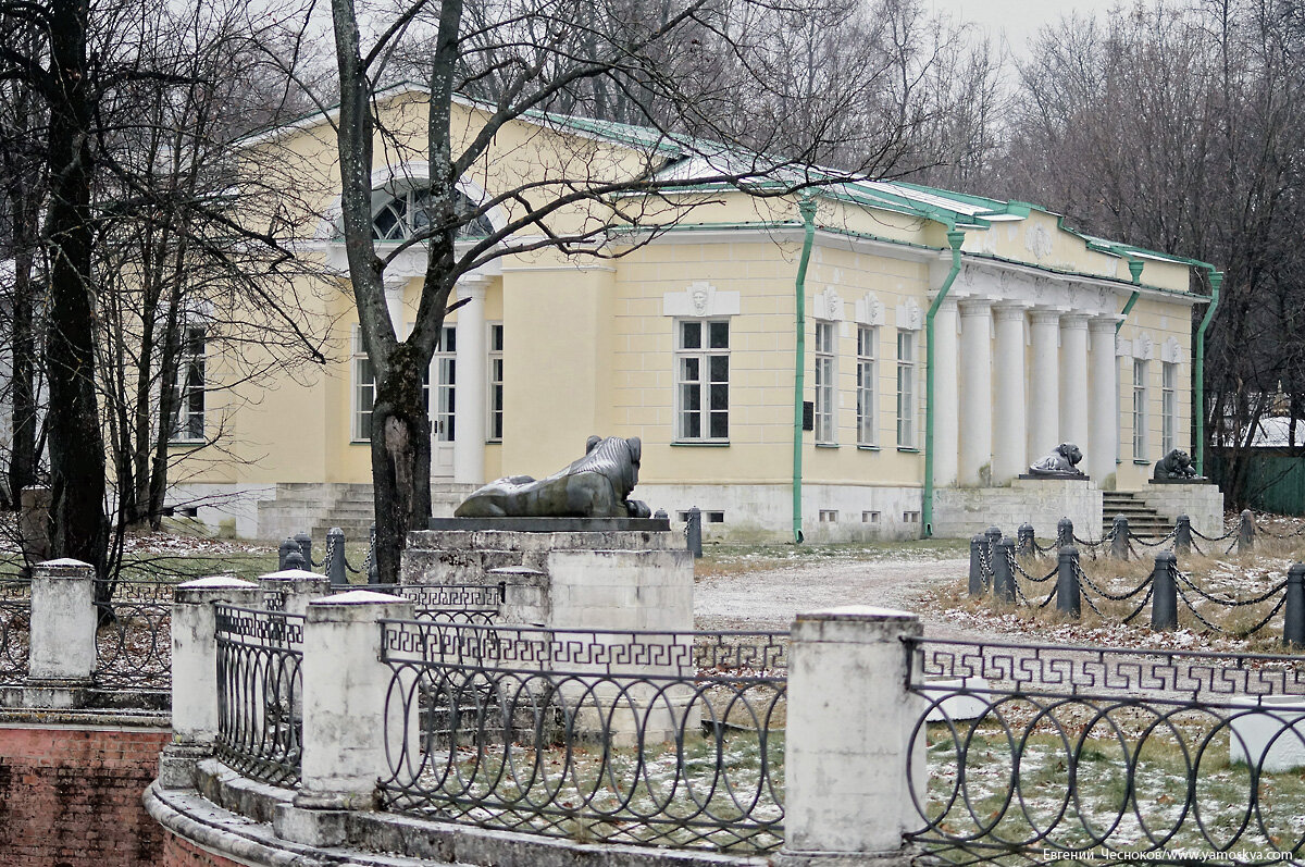 Усадьба кузьминки история. Усадьба Влахернское-Кузьминки. Усадьба князей Голицыных Влахернское-Кузьминки. Усадьба Голицыных в Кузьминках господский дом. Музей-заповедник Кузьминки-Люблино.