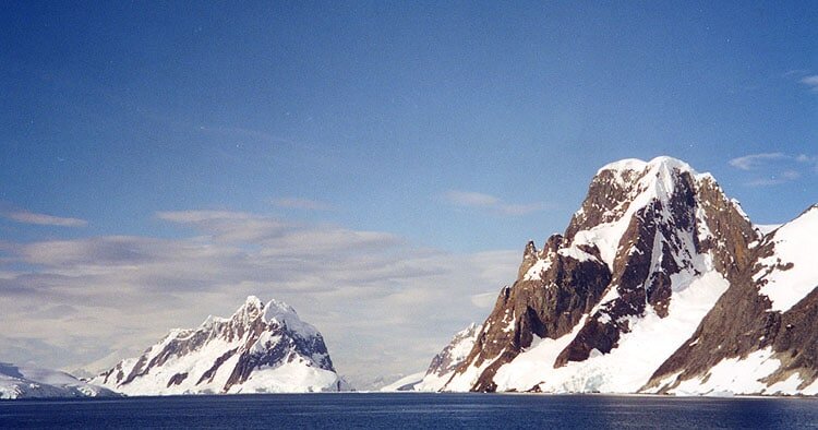    Побережье Антарктического полуострова / © wikipedia