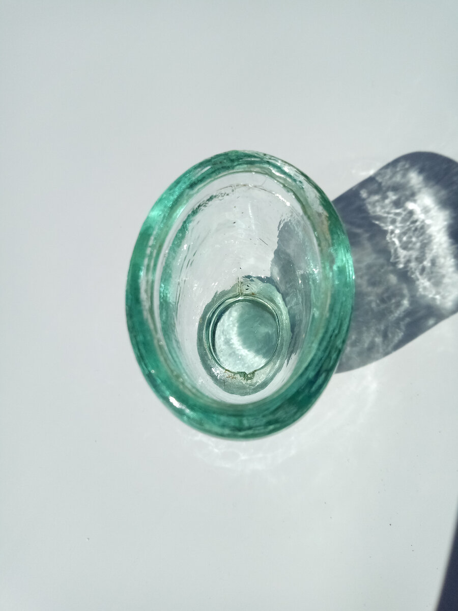 Чудо - рюмочка из стекла. Фото автора.