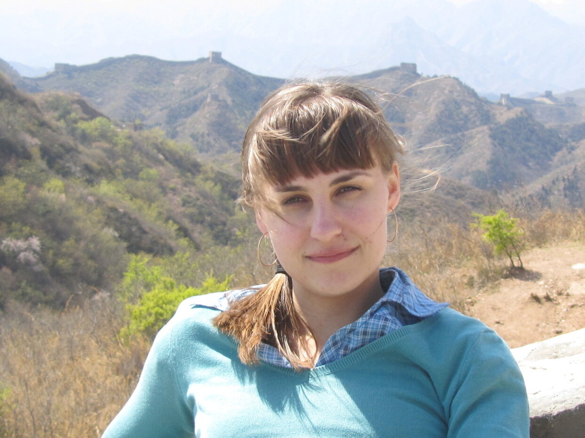 А это фото сделано в далёком 2011, у Великой Китайской стены, во время фееричной поездки по Китаю, и это была совсем другая жизнь