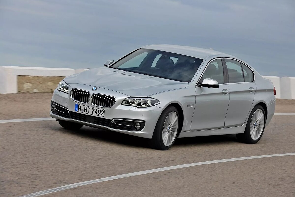 Характеристики, фото, комплектации BMW 5 Series F10