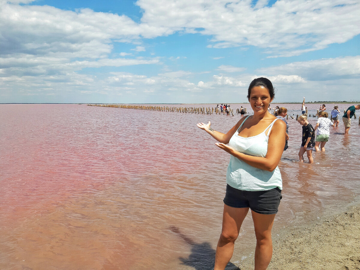Розовое озеро