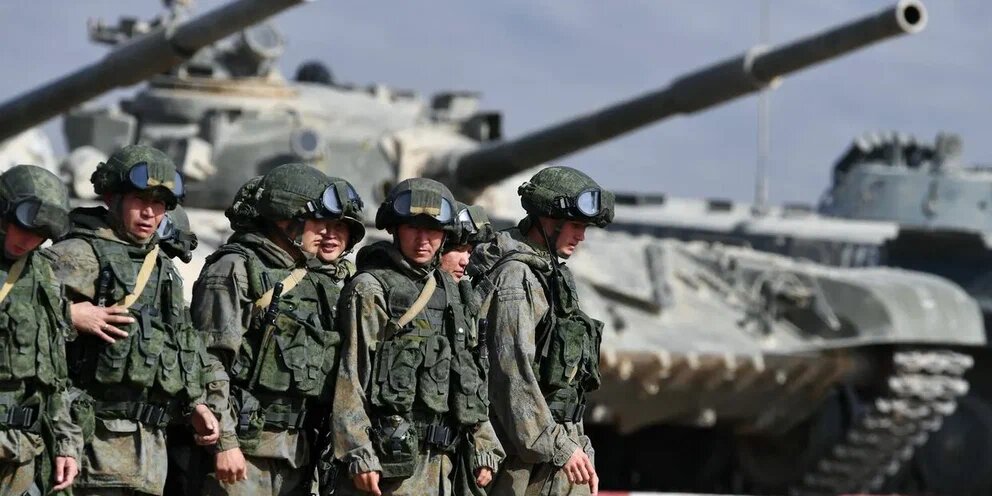 Военные на учениях.  фото: картинки  яндекса.