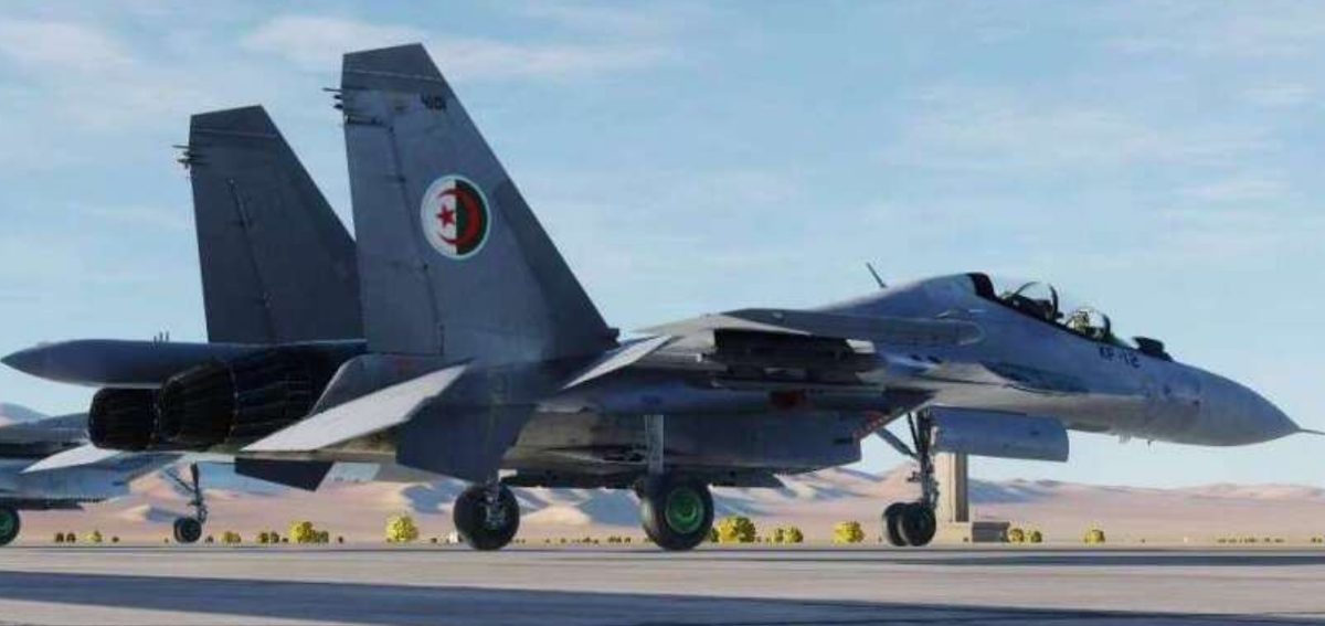 Российские тяжелые истребители Су-30МКА выиграли алжирский тендер у французских "Рафалей" за явным преимуществом. Теперь алжирцы хотя "сушку" пятого поколения. Фото твиттер ВВС Алжира. 