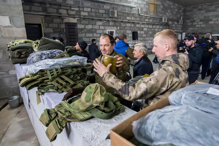    Партию снаряжения и автомобиль покупали под заказ. Фото Андрея Заржецкого