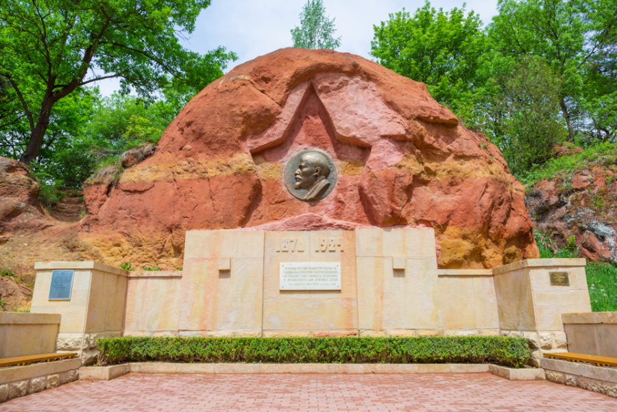 Карабахский армянин Рубен Шхиян был автором государственного герба Азербайджанской Советской Социалистической Республики