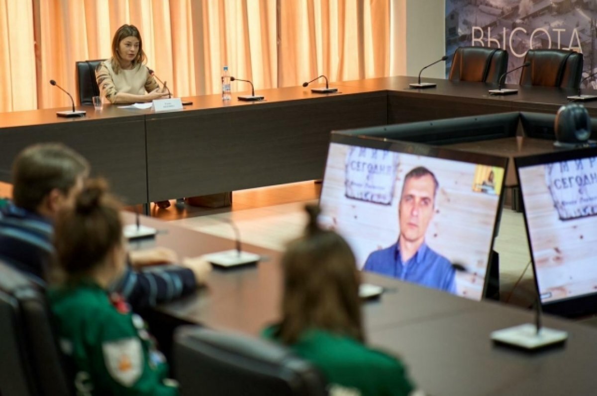    Известный блогер Юрий Подоляка принял участие в медиафоруме в онлайн-режиме.