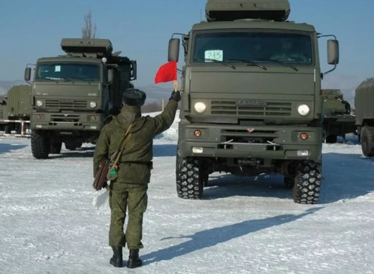 Водитель в армии. Какие плюсы и минусы такой службы? | Помощь призывникам,  коллегия адвокатов Призывник | Дзен