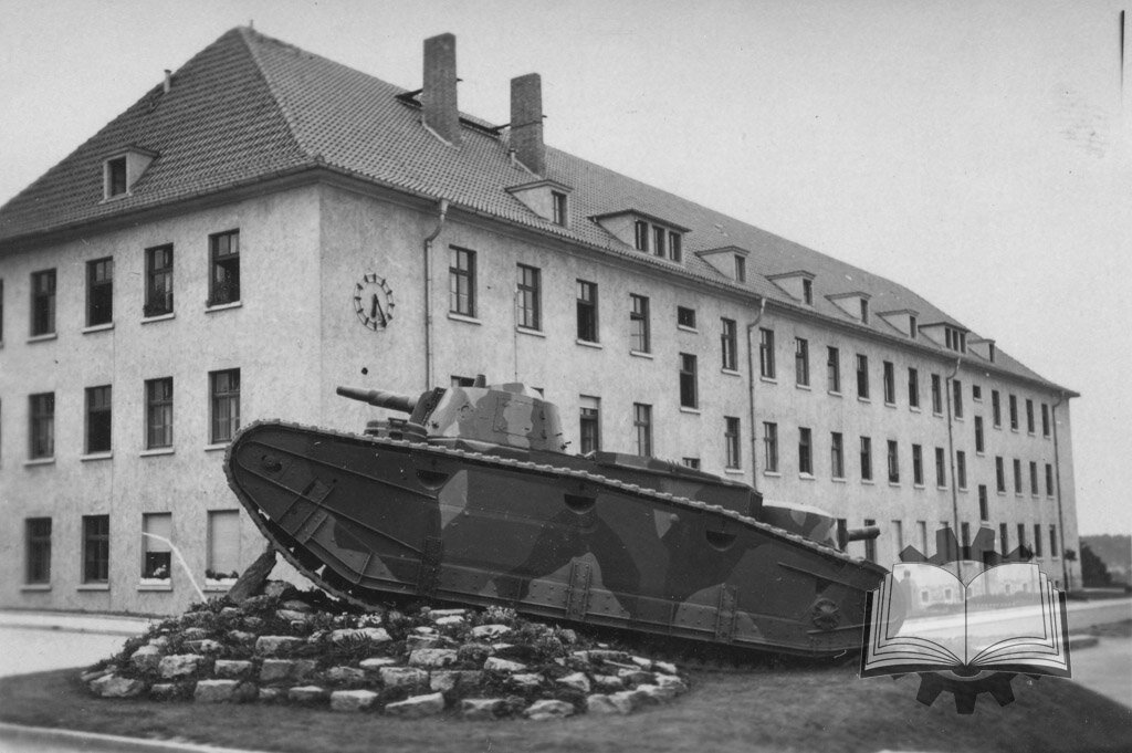 Großtraktor, первый подход к среднему танку.