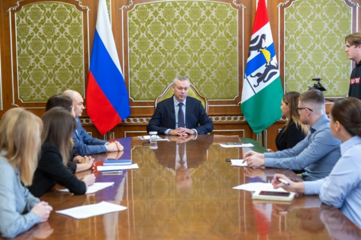    Травников высказался о повышении стоимости проезда в метро в Новосибирске