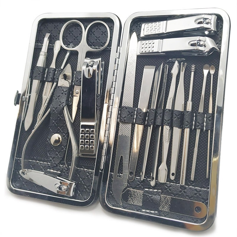 Мужской маникюрный набор