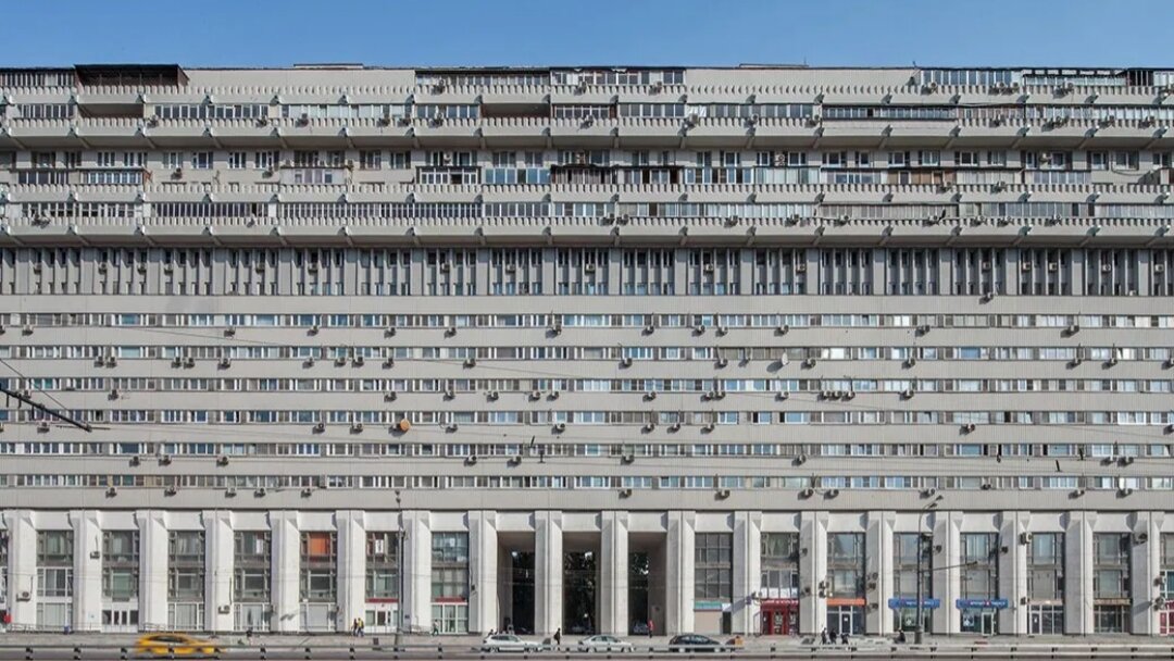 В доме 14 этажей