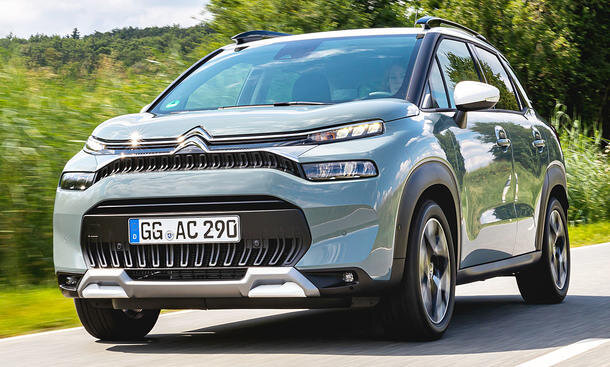 Citroën C3 Aircross Facelift: на лице довольно злая пасть и хмурый взгляд. Серьезный аппарат?