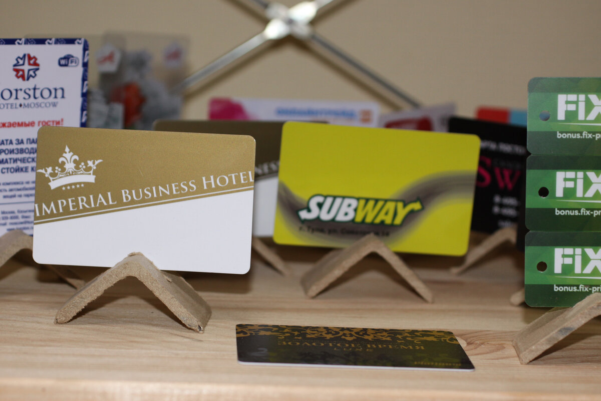 Различные виды пластиковых карт - обычные дисконтные и подарочные, а так же 3-tag пластиковые карты печатает столичная типография https://acard.ru/