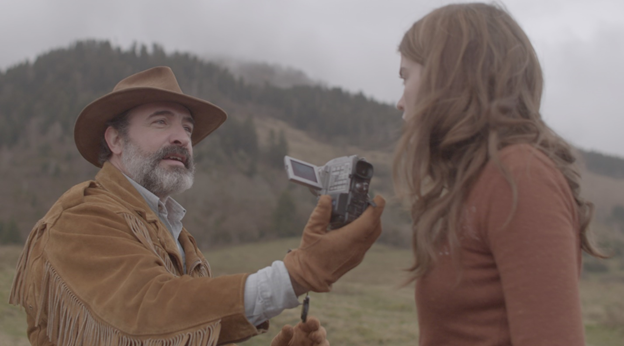 Жан Дюжарден и Аден Энель в фильме «Оленья кожа». Фото: www.kinopoisk.ru