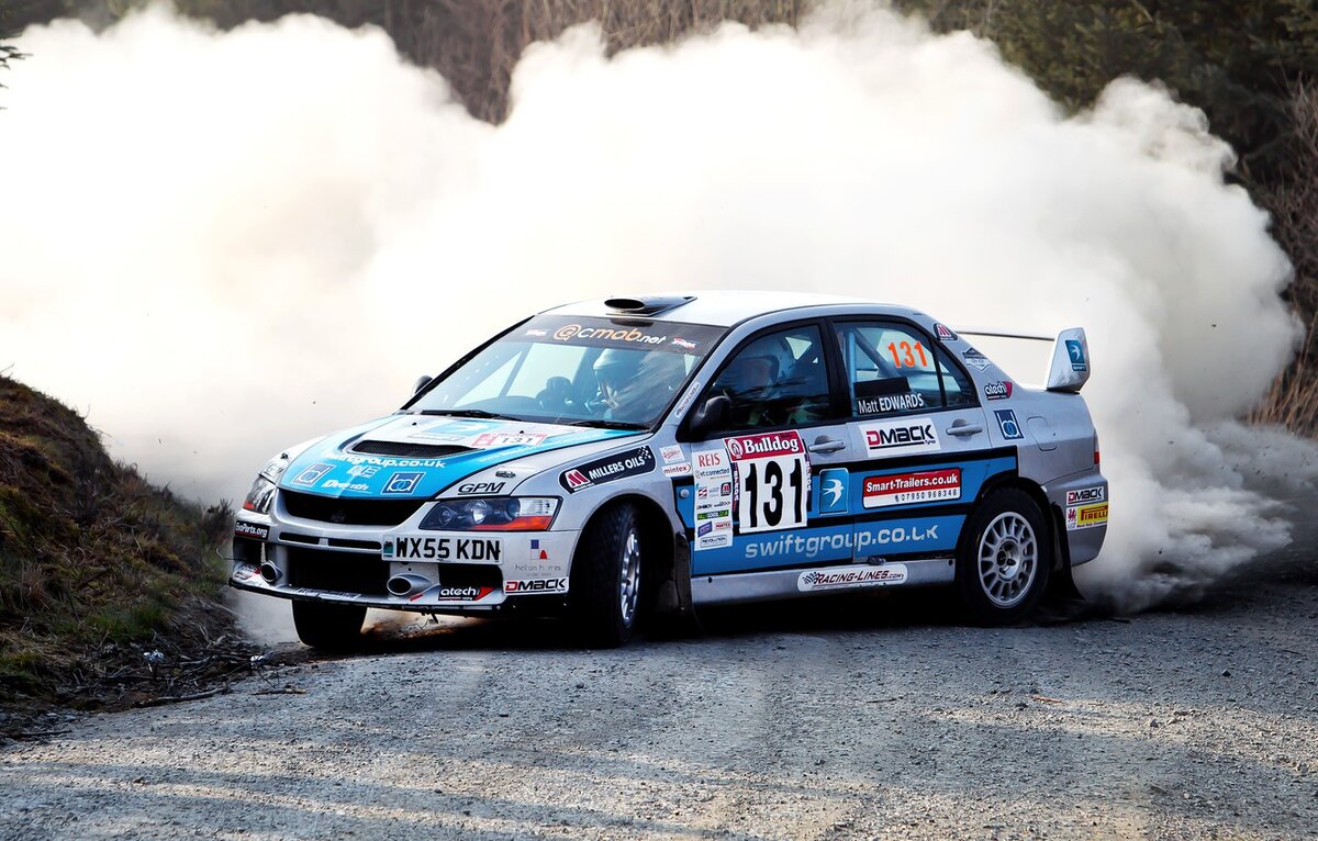 Галерея фотографий с международных гоночных турниров. Источник: Яндекс.Картинки