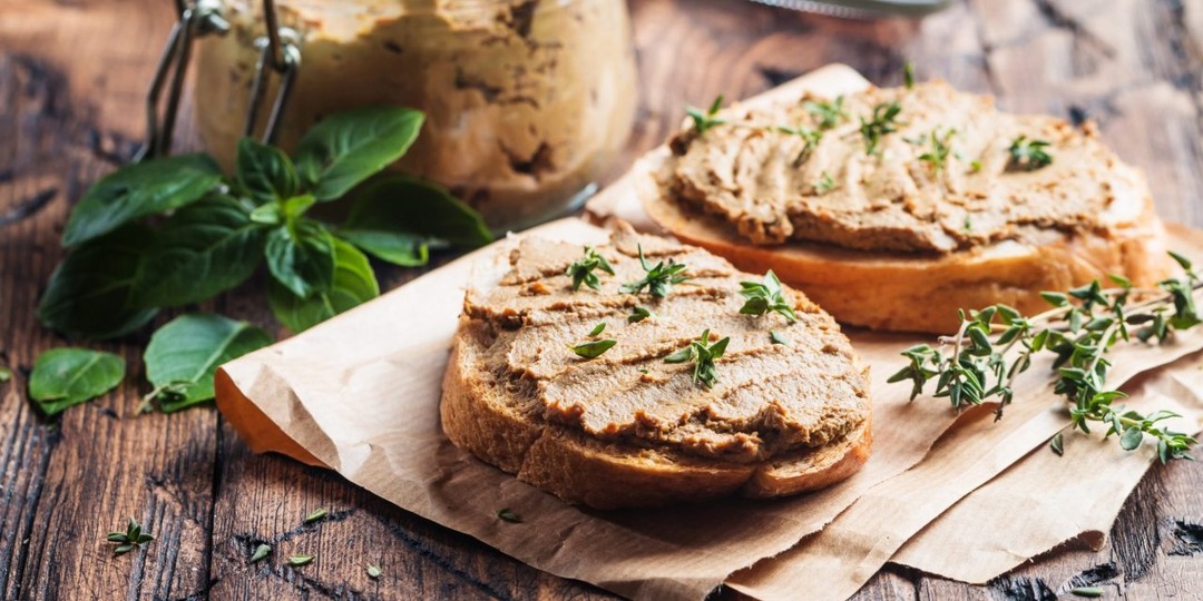 Антибиотики и свиная шкурка? Съедобны ли паштеты российских производителей.