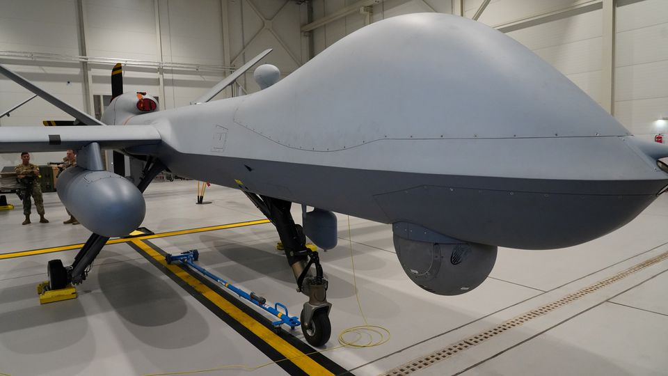 Беспилотный летательный аппарат MQ-9 Reaper ВВС США в ангаре на авиабазе в Эстонии, 1 июля 2020 г. Фото: REUTERS