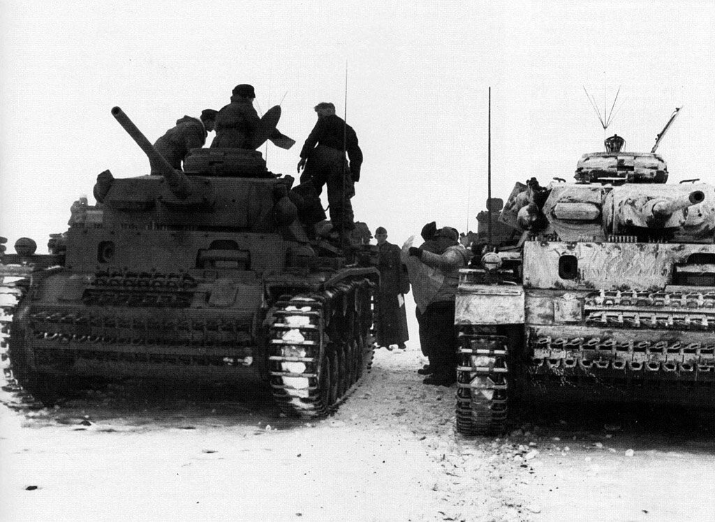 Одни из первых Pz.Bef.Wg.Ausf.K, входившие в состав танковой дивизии "Великая Германия".