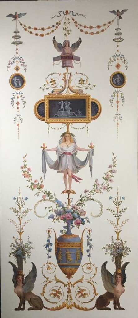 Всем добрый день! Как долго я ждала этого дня! Наконец- то мы закончили расписывать эту декоративную панель! Оригинал панно находится в замке Фонтебло, в будуаре королевы Франции Марии- Антуанетты.  Была проделана очень большая работа, мы изучали орнаменты того времени, восстанавливали в музейных архивах все мельчайшие детали, которые изображены на панно.  Благодаря мастерству нашего художника, который специализируется на таких эксклюзивных вещах, панно получилось очень красивым.Так как я любитель разных историй интересных, расскажу сегодня Вам об одной фразе Марии -Антуанетты, которая вошла в историю... « Если у них нет хлеба, пусть едят пирожные!» Народная молва приписывает эту скандальную фразу последней из французских королев - несчастной в браке и безумно расточительной Марии-Антуанетте, закончившей свои дни от рук палача...Многие думают, что эти слова использовали, чтобы подчеркнуть, насколько аристократия была далека от народа и насколько велика была нужда в революции. Но что же на самом деле сказала и имела в виду королева? 
Начнём с того, что в оригинале фраза звучит как "если у них нет хлеба - пусть едят бриоши". Бриошь - это не пирожное, а сдобная булка, очень популярная во Франции как в наши дни, так и во времена правления последних французских монархов. Но даже с такой поправкой фраза всё равно вызывающая, не так ли? Ведь бриоши были дороже, чем обычный хлеб.

А вот в чём настоящий смысл - ещё при Людовике XIV был издан закон, согласно которому, не проданную за день сдобную выпечку вечером раздавали бесплатно или отдавали за бесценок. Те самые бриоши доставались беднякам просто так, так что королева не сказала ничего криминального - действительно, если нет хлеба, можно есть бриоши, да ещё и не платить за них.

А теперь финальная вишенка на торте - Мария-Антуанетта не могла быть автором этих слов. Фраза впервые появилась в записях Руссо в то время, когда будущей королеве было всего девять лет и она ещё никак не была связана с Францией. Скорее всего, настоящий автор слов - другая королева, Мария-Терезия.