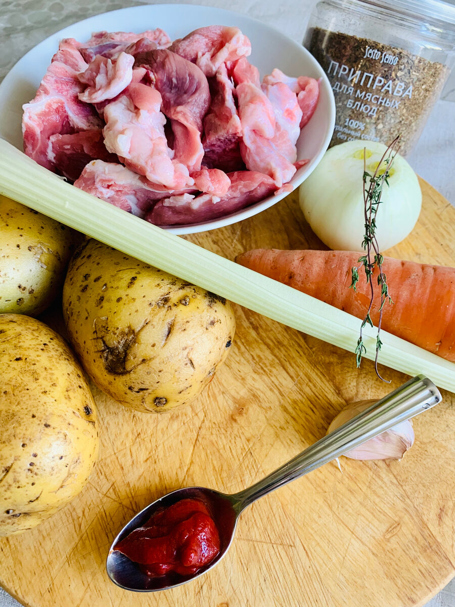 Очень ЭКОНОМНОЕ рагу на всю семью! Мясо, картошка и ВКУСНЫЙ бульон - все  что мы любим! | Волжская кухня. И не только. | Дзен