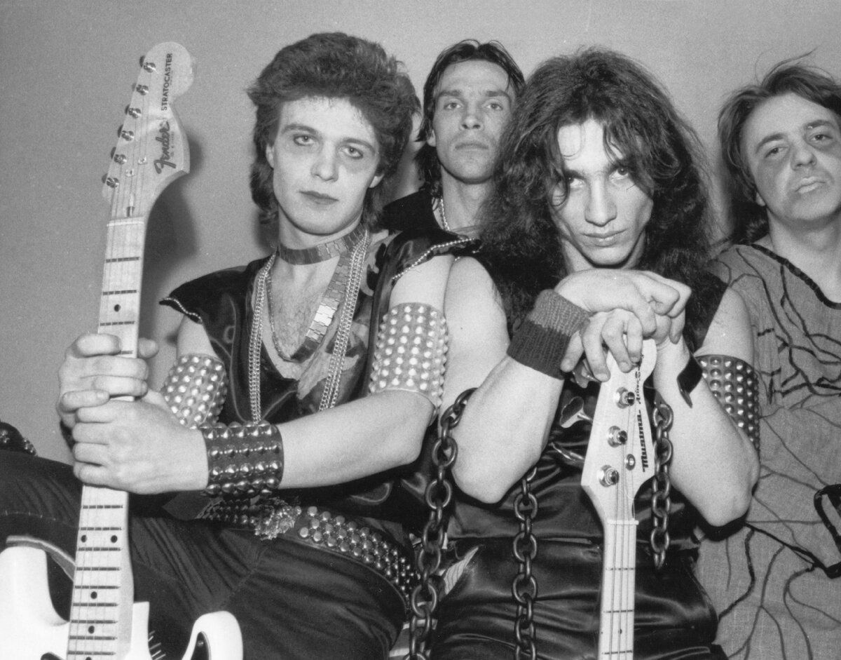                      " Черный обелиск" 1986-1988г.