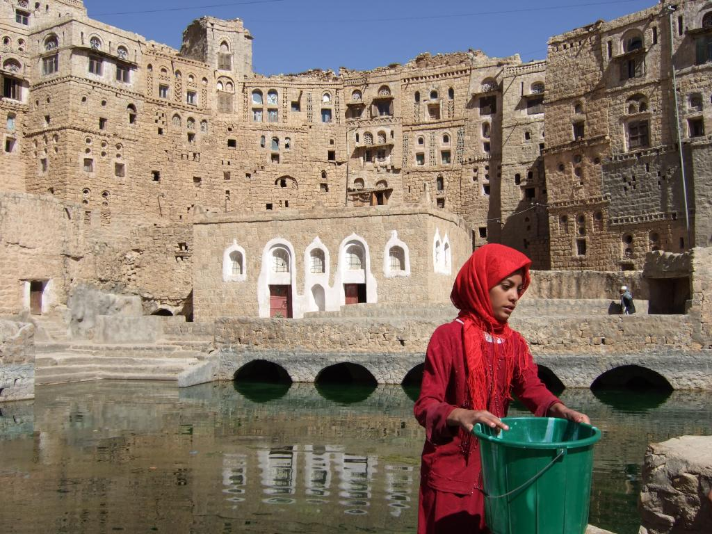 Население города сана. Йемен Эль Хаджар. Санаа Йемен. Дамар город в Йемене. Сана столица Йемена.
