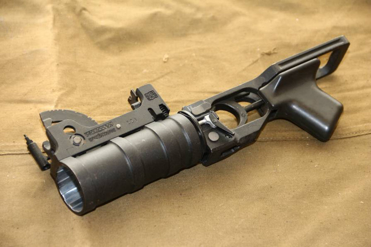Подствольный гранатомет на ак 47. Подствольник. Подствольник гп 34. Гп-34 гранатомёт. M203 гранатомёт m16.