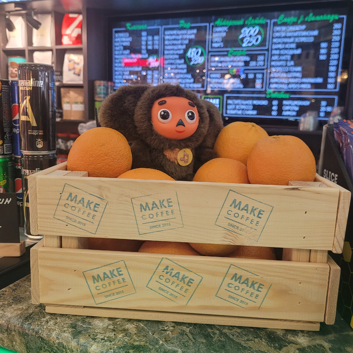 Апельсины для сока в кофейне Воронежа.