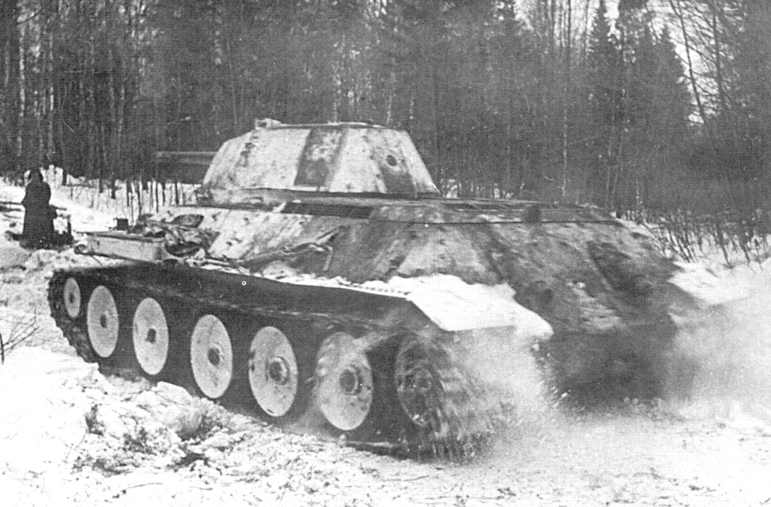 19-я танковая дивизия вермахта. Колонны танковые вермахта 1941. Танки ссср бт5. Panzer-division вермахт. Танковая 19.