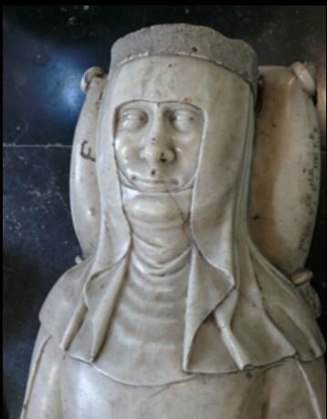 Надгробие Жанны II в аббатстве