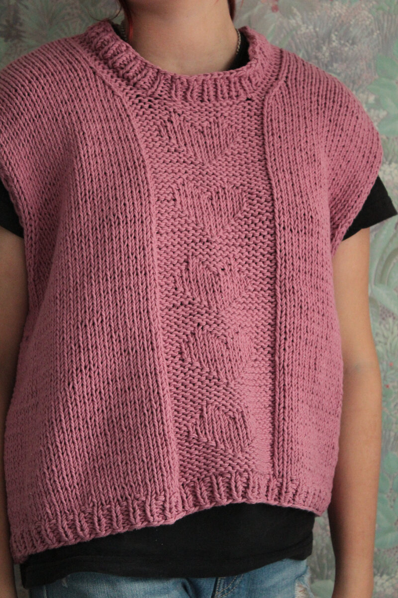 В наличии. Цена - 5 200 р. 