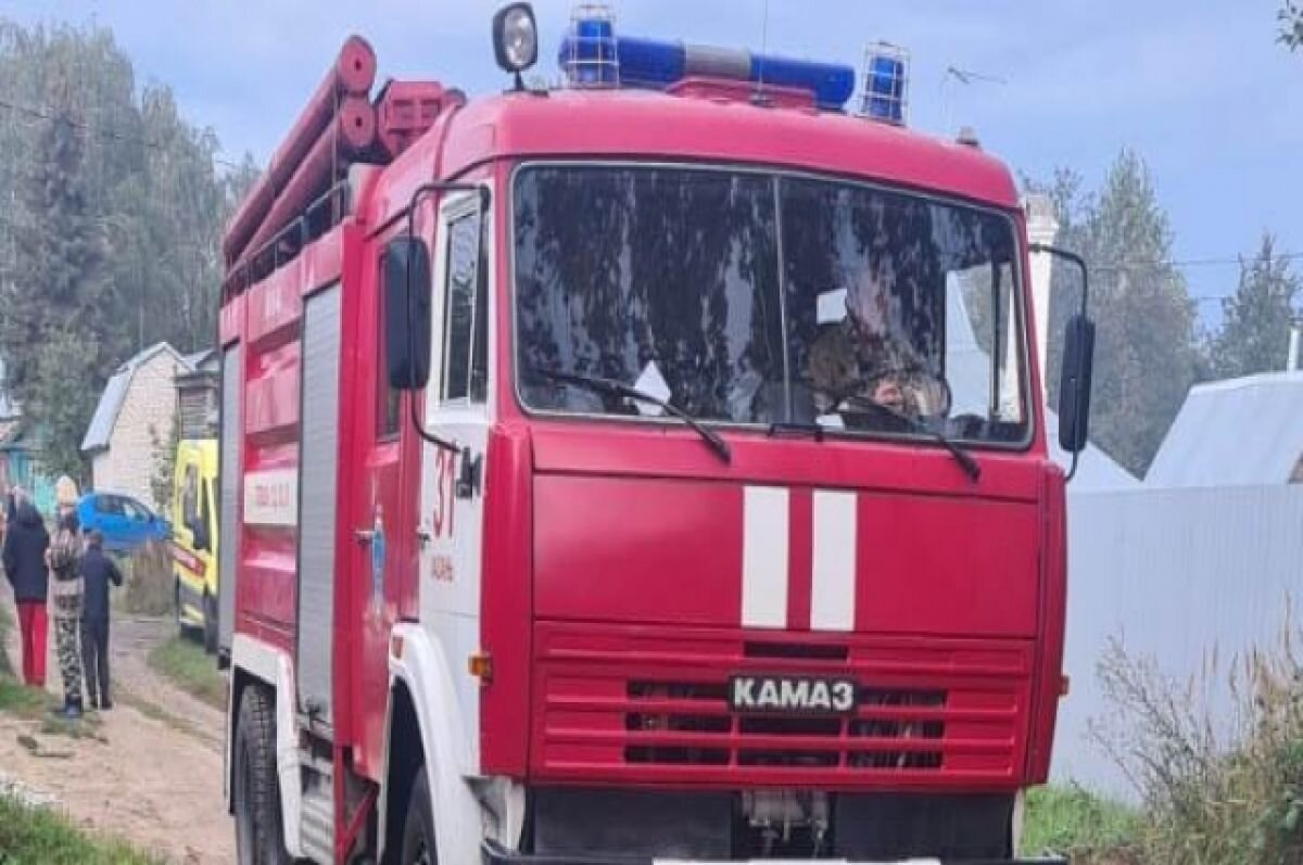    1200 учеников школы №183 в Казани эвакуировали из-за задымления