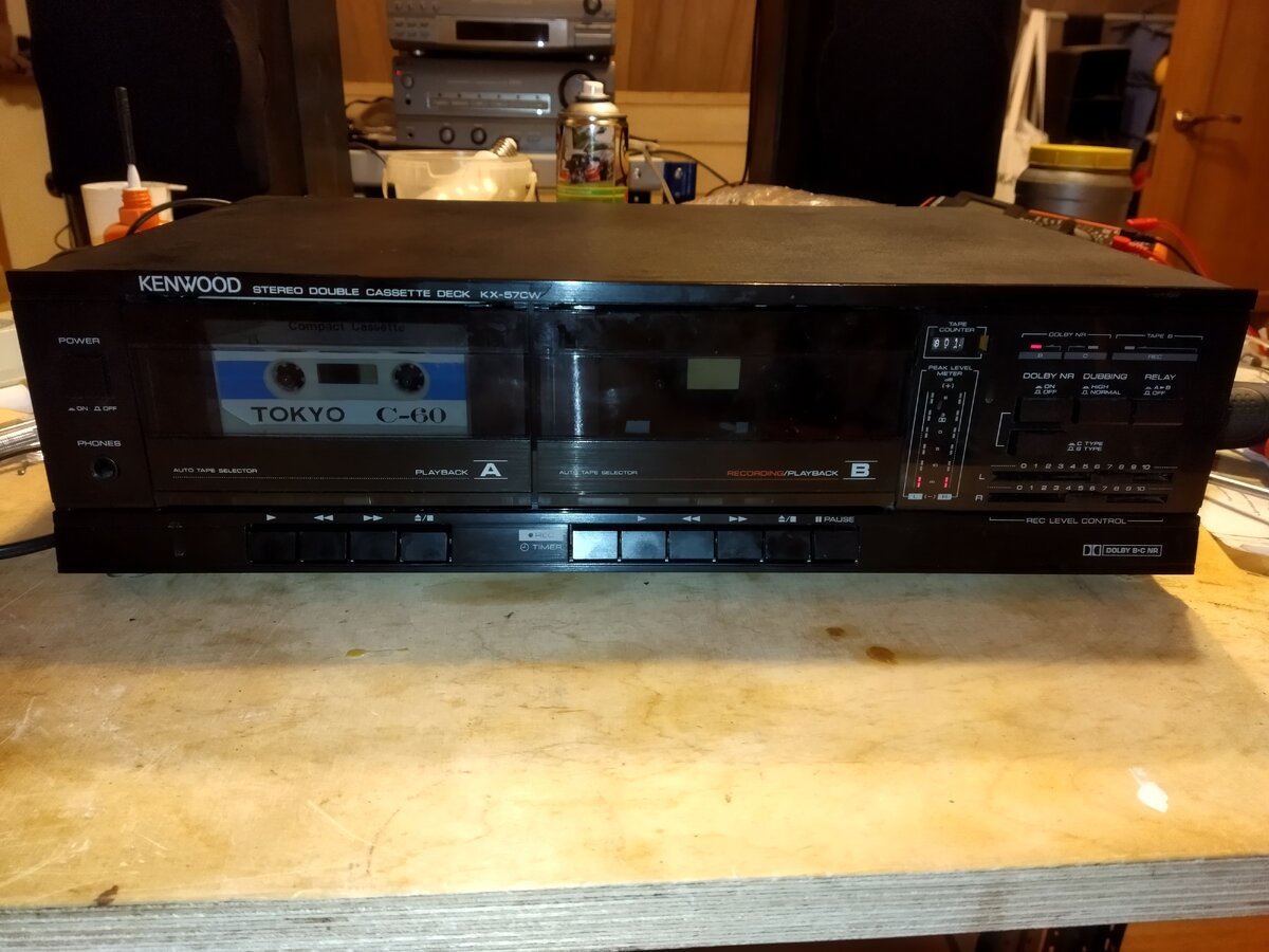 Kenwood KX-57CW, вид спереди
