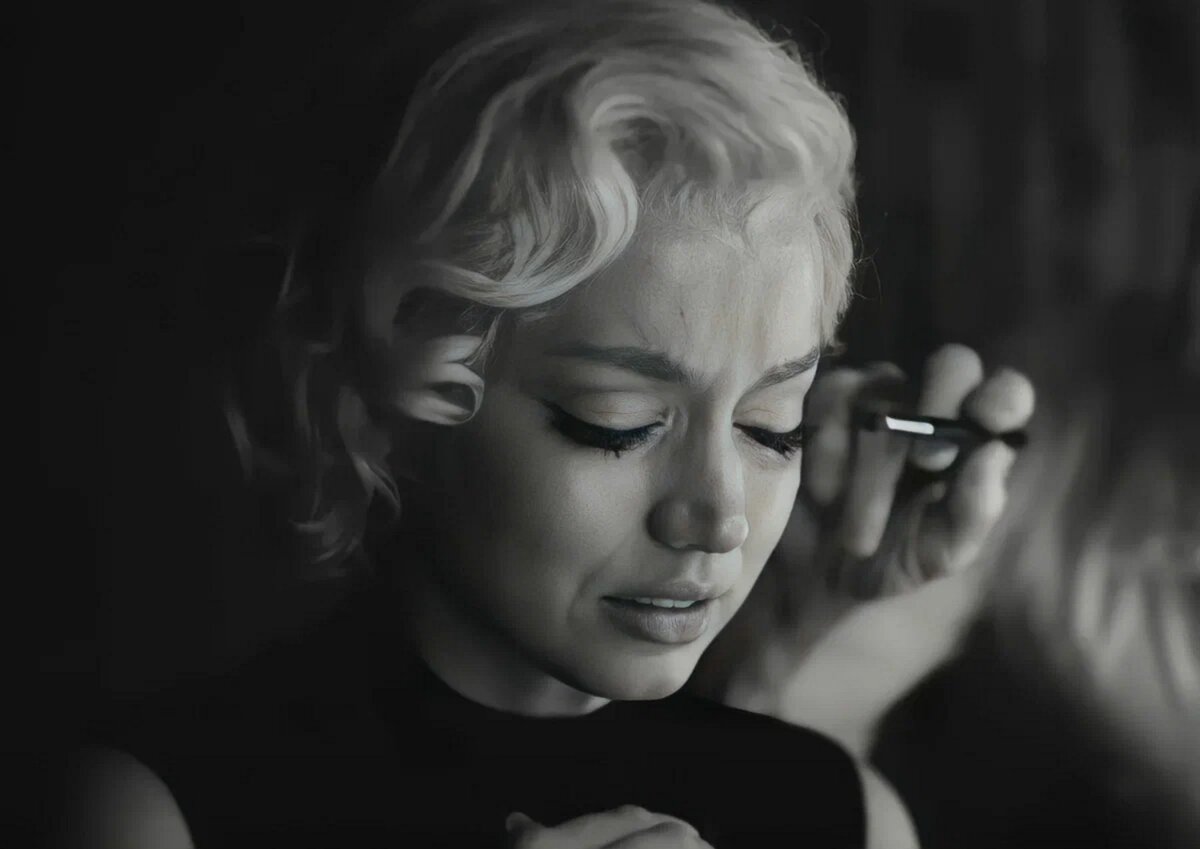 Фото из открытых источников . Ана де Армас.