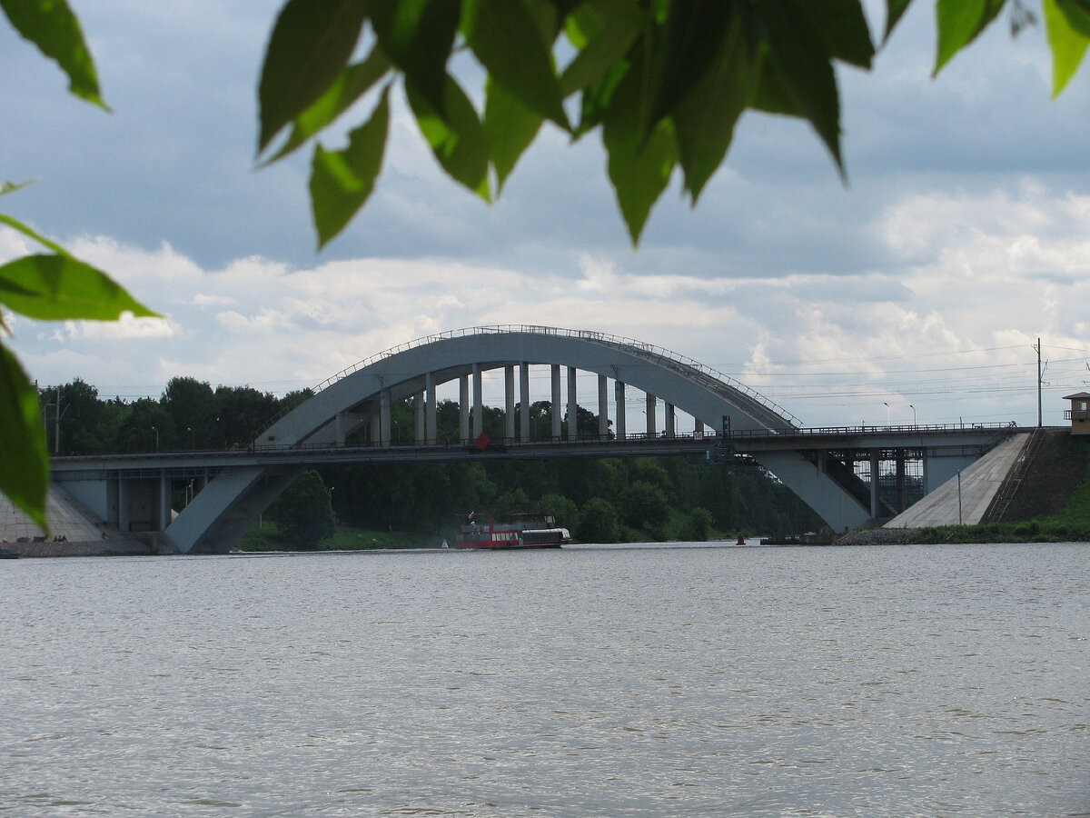 © Андрей Субботин / CC BY 3.0 (Химкинский мост, 2009 г.)