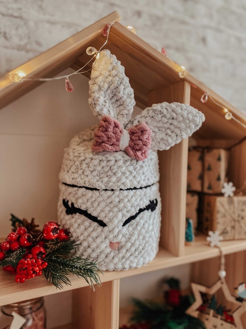 Косметичка в виде кролика