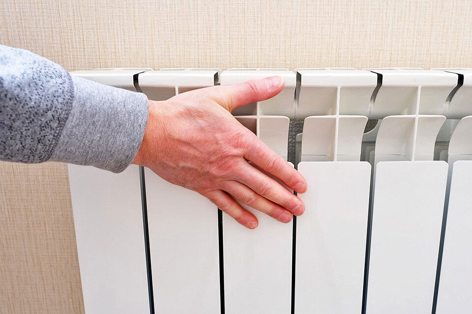     Красноярцы пытаются понять, почему им надо платить за тепло вдвое больше прежнего, и обращаются во все инстанции. В инстанциях пока отвечают одно: платите