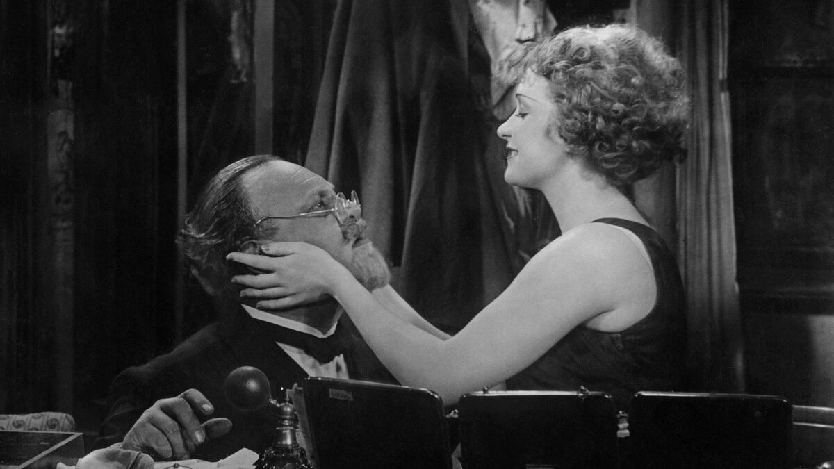 Кадр из фильма "Голубой ангел". Фото: pinterest.com