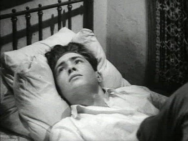 В киноленте "Молодая гвардия" Вячеслав Тихонов сыграл роль Владимира Осьмухина