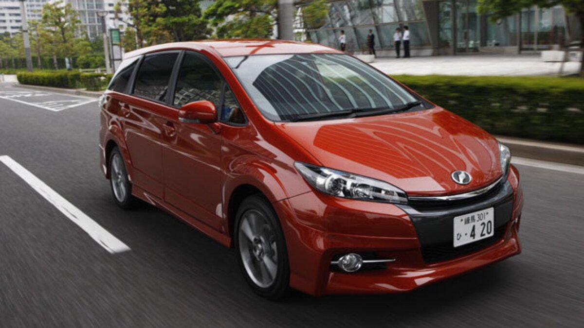 honda stream РёР»Рё toyota wish