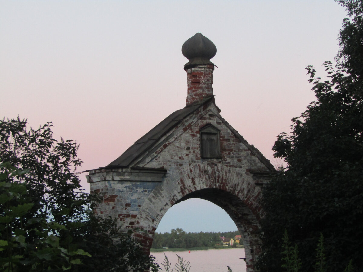 Николо-Медведский мужской монастырь в Новой Ладоге