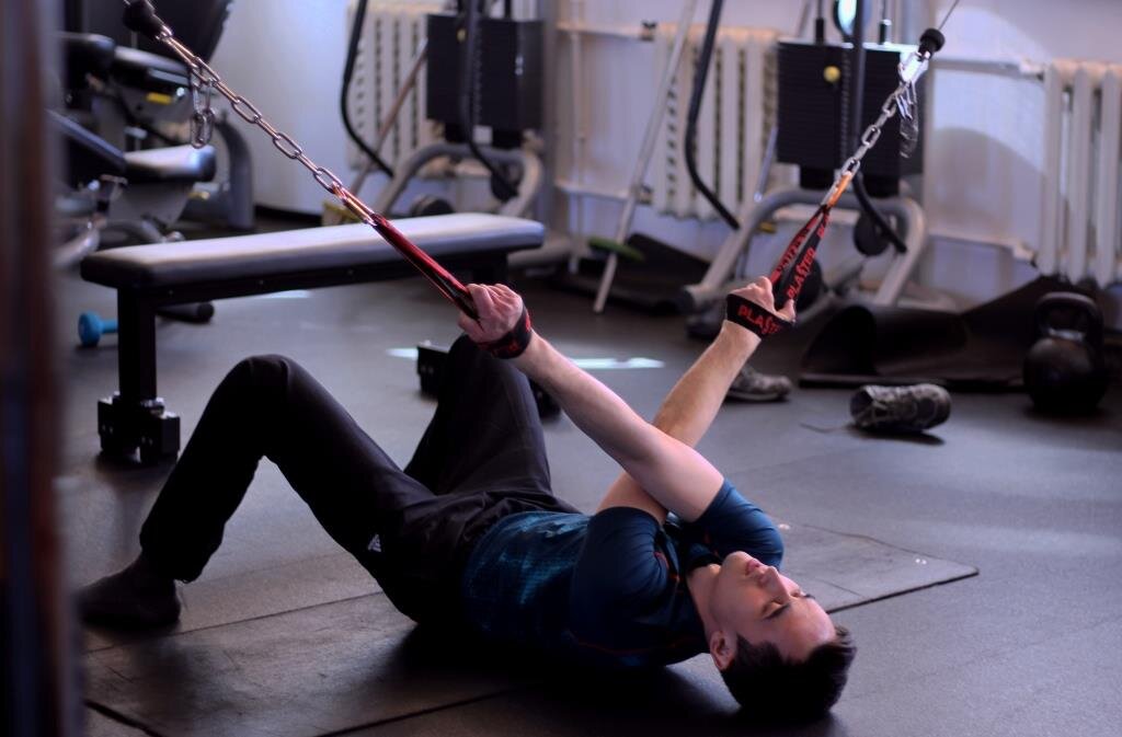 Кинезитерапия- способ лечения опорно-двигательного аппарата с помощью специальных упражнении.