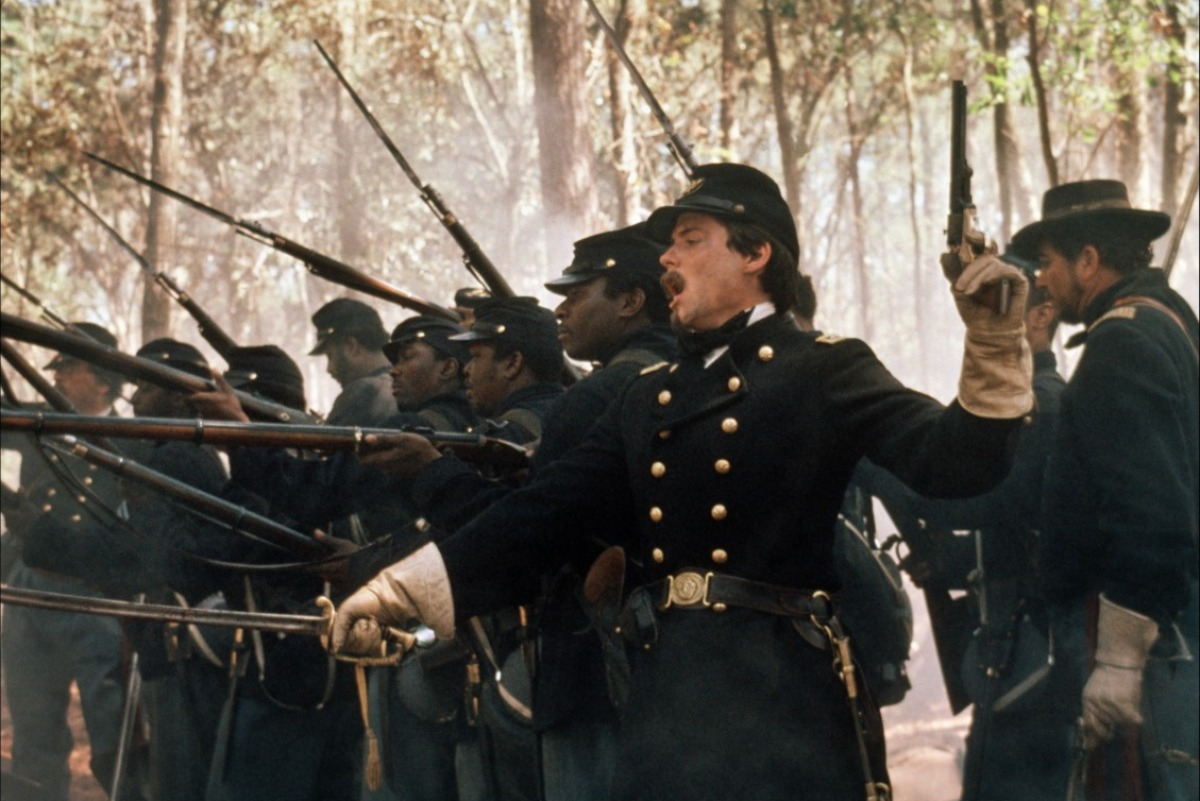 Кадр из фильма "Доблесть" (1989) 