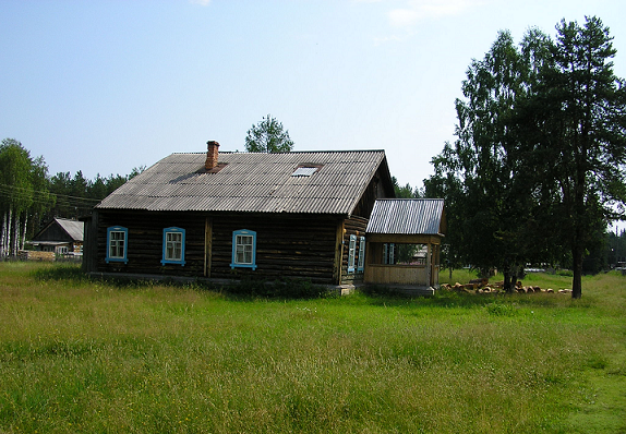 Дом, где обычно размещают приехавших